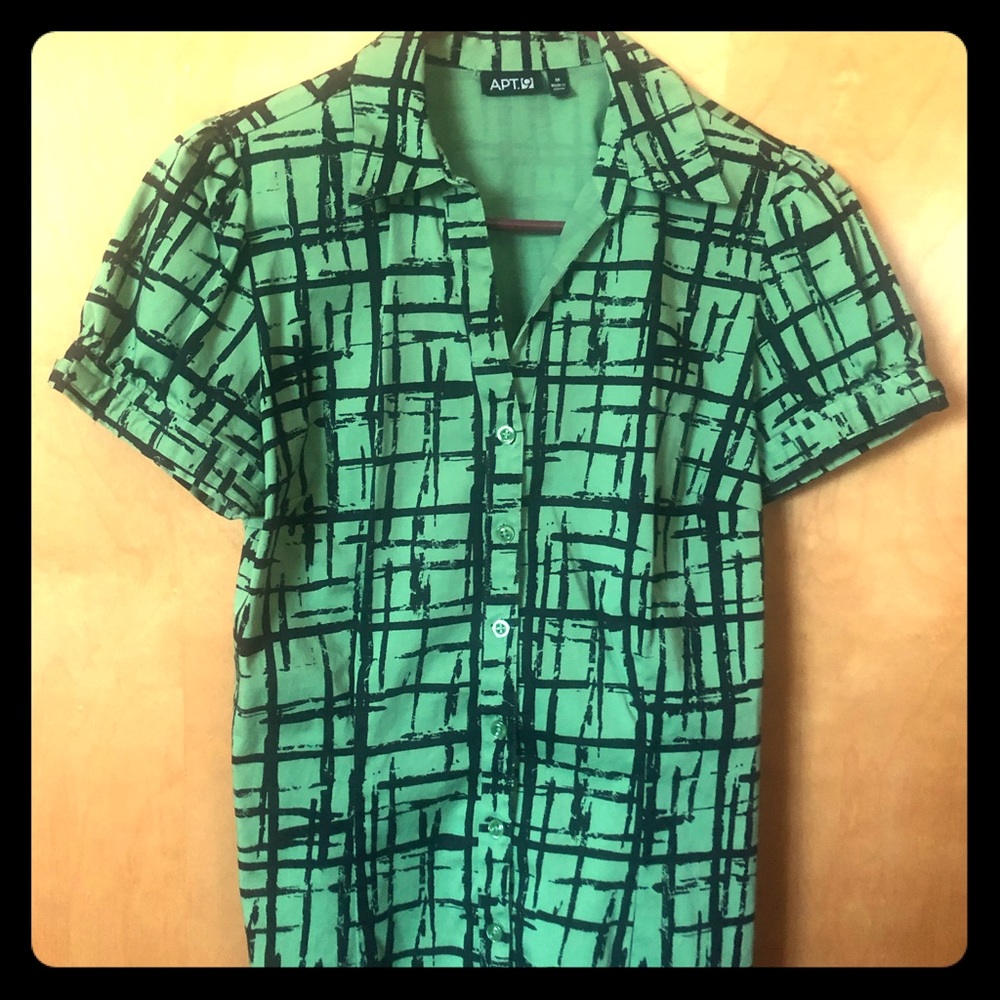 Fitted Apt 9 button up.